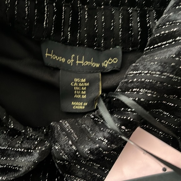 NWT- House of Harlow 1960 - Black Blouse Size M - Picture 10 of 10